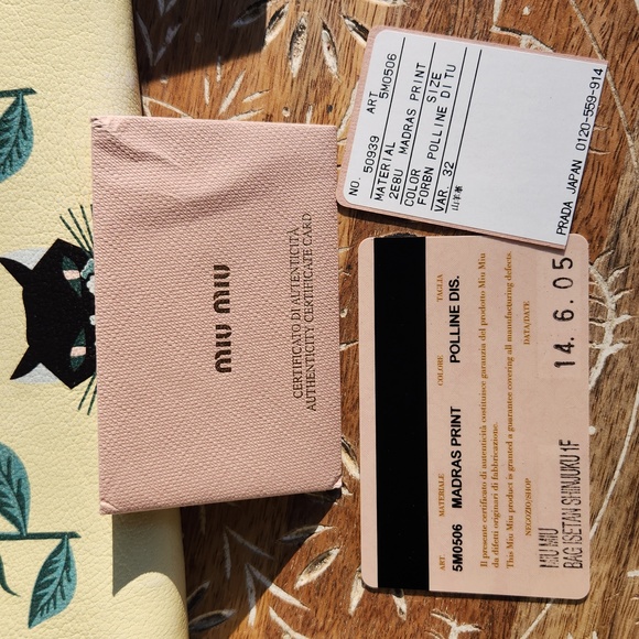 RARE Miu Miu Long Zip Wallet - Madras Print - Yellow with Black Cats - Picture 6 of 16